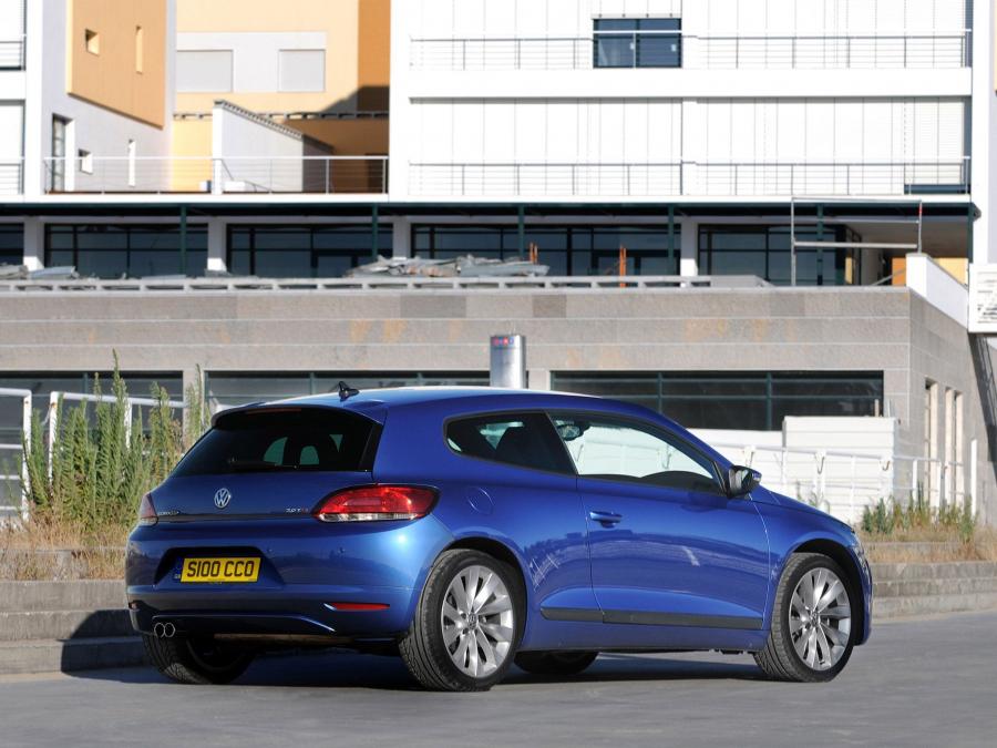  Volkswagen Scirocco 2008 года  (UK) (фото 14 из 28)